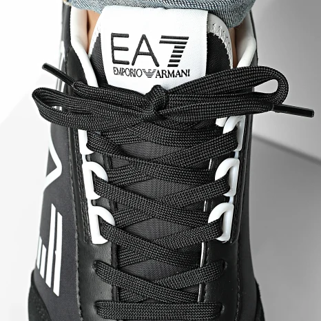 ea7-emporio-armani_485565_7X000541-AF18609_MZ175_20251208T143507_03