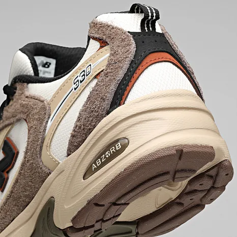 new-balance_479527_MR530SNC_20260721T162010_05